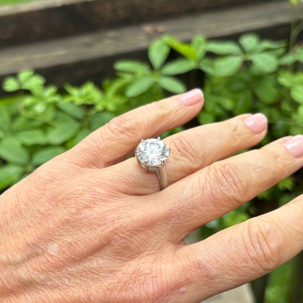 Six Prong Sterling Silver Moissanite Solitaire Ring Size 6.5